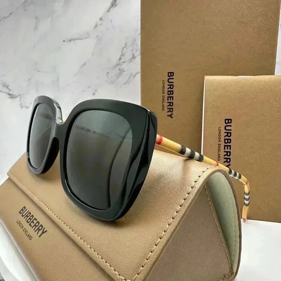 Burberry Sunglasses Black Square Cat Eye Checkered Arm Italy Authentic 54-20-140 - Picture 5 of 16
